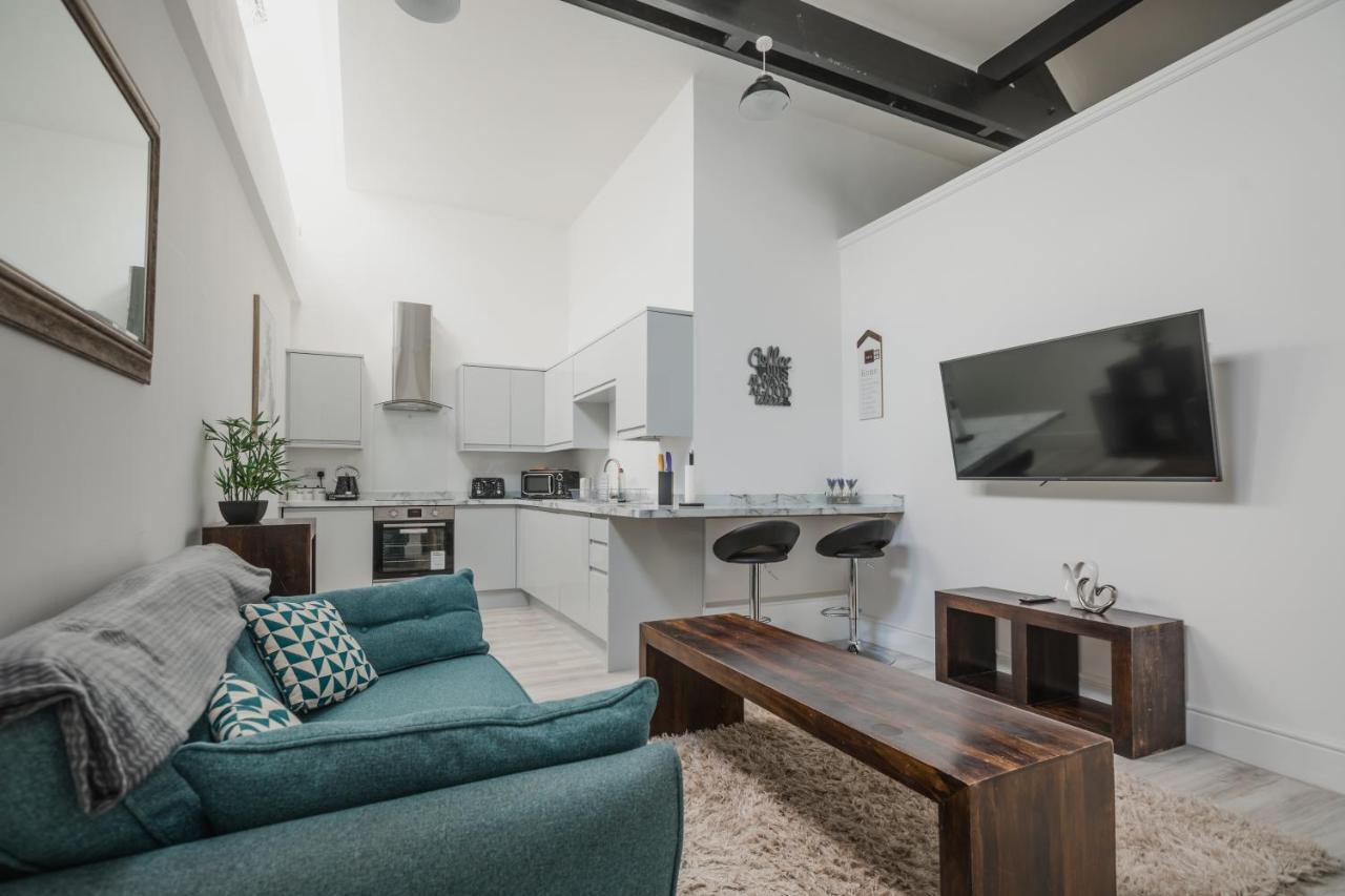 Hullidays-theatre Hideout Apartment Kingston upon Hull
